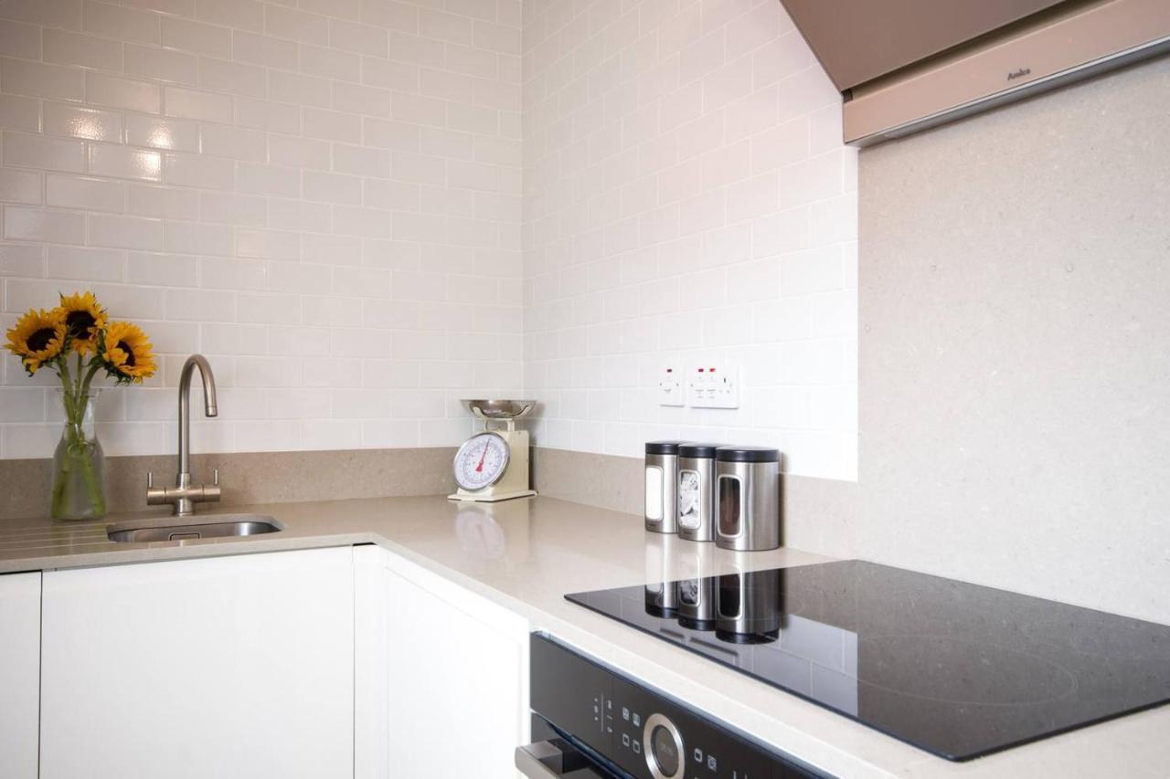 Modern Apartment In The Heart Of Oxford With Secure Underground Parking Exterior photo